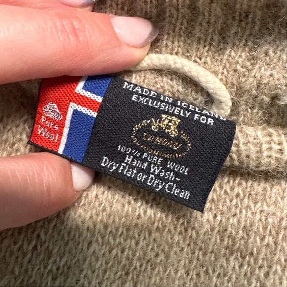 Landau Icelandic Wool Knit Sweater Tan/Beige Herringbone Print Coat, Size L, EUC - Picture 3 of 8